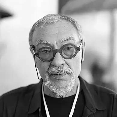 Виталий Комар